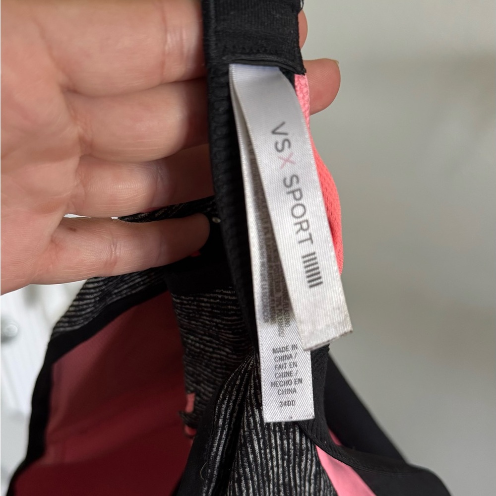 Victoria's Secret Pink and Black Sports Bra with Adjustable Straps - Picture 4 of 4
